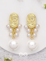 Victorian Pearls - Golden Elegant Earrings