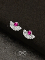 The Rouge Beauty - Textured Silver Stud Earrings