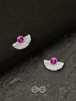 The Rouge Beauty - Textured Silver Stud Earrings