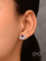 The Rouge Beauty - Textured Silver Stud Earrings