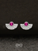 The Rouge Beauty - Textured Silver Stud Earrings