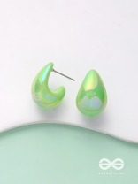 Shining Crescents - Holographic Acrylic Earrings (Green)