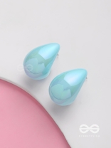 Shining Crescents - Holographic Acrylic Earrings (Light Blue)