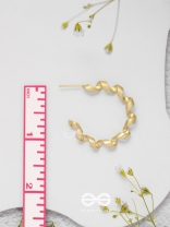 Twisted Curves - Golden Earrings