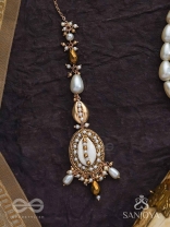 Himaabh- The Sea Frost- Shell, Beads, Pearl And Glass Drops Hand Embroidered Maangtika