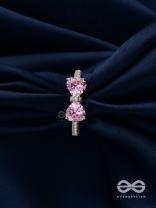The Cindrella'S Bow - Silver Embellished Ring (Adjustable)