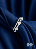 The Honoured Majesty - Silver Cubic Zirconia Ring (Adjustable)