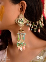 MANJUSUMANA - BEAUTIFUL BLOSSOM - MULTIPLE CHAIN EARRINGS EMBELLISHED WITH BEADWORK, A FLOWER MOTIF AND DANGLERS