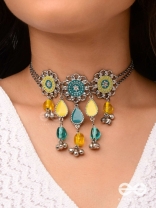 THE SHADES OF EARTH - FLORAL MOTIFS WITH BLUE AND YELLOW STONES