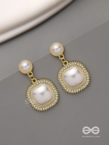  Ageless reverie - Earring studded with pearl and crystal 