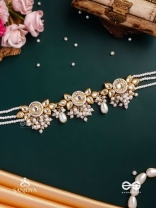 KANAKA MRIDULA – GOLDEN GRACE A BEAUTIFUL KUNDAN NECKLACE WITH FLORAL DESIGNS AND PEARLS