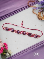 VARNAMALA ABHUSHANA - ADORNMENT OF COLORS - HEADBAND WITH GEMSTONES AND BEADS IN FLORAL PATTERNS
