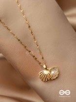 Golden Seashell - Pearl Embellished Pendant