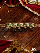 VANASHREE - QUEEN OF THE FOREST- MESMERIZING NECKLACE WITH VIBRANT GREEN AND GOLDEN ACCENTS, ADORNED WITH KUNDAN AND PEARLS