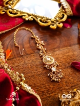 HIRANYA - GOLDEN GRACE - CLASSIC PEARL MAANGTIKA WITH DELICATE GOLD ACCENTS