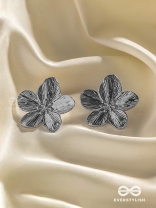SILVER FLORA- Delicate Silver Bloom Earrings