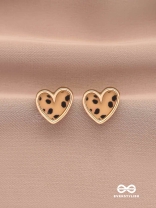 JUNGLE ROMANCE - STYLISH LEOPARD PRINT STUDS