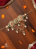 VANDEVI - GODDESS OF THE FOREST-  GRACEFUL KUNDAN NECKLACE WITH BEADS, DAINTY CHAINS AND PEARL DROPS