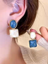 OCEAN DUET- GLOSSY COLORBLOCK EARRING
