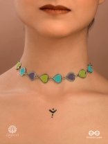 LOVELOOP - OXIDISED CHOKER WITH PASTEL HEARTS