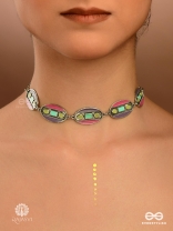 RETRO BEAT - FUNKY ENAMELLED VINTAGE OXIDISED CHOKER