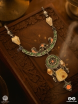 DUNE WHISPERS - RUSTIC STONE EMBELLISHED NECKLACE