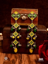 PETAL POP - TRIPLE-TIERED ENAMELLED EARRING