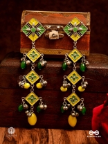 PETAL POP - TRIPLE-TIERED ENAMELLED EARRING