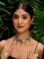 RANG PANCHAMI- BRIGHT ENAMELLED OXIDISED CHOKER