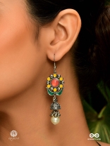 BLOOM BURST – FLORAL OXIDISED EARRING WITH PEARL DROP