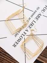 The Shimmery Squares - Golden Elegant Earrings