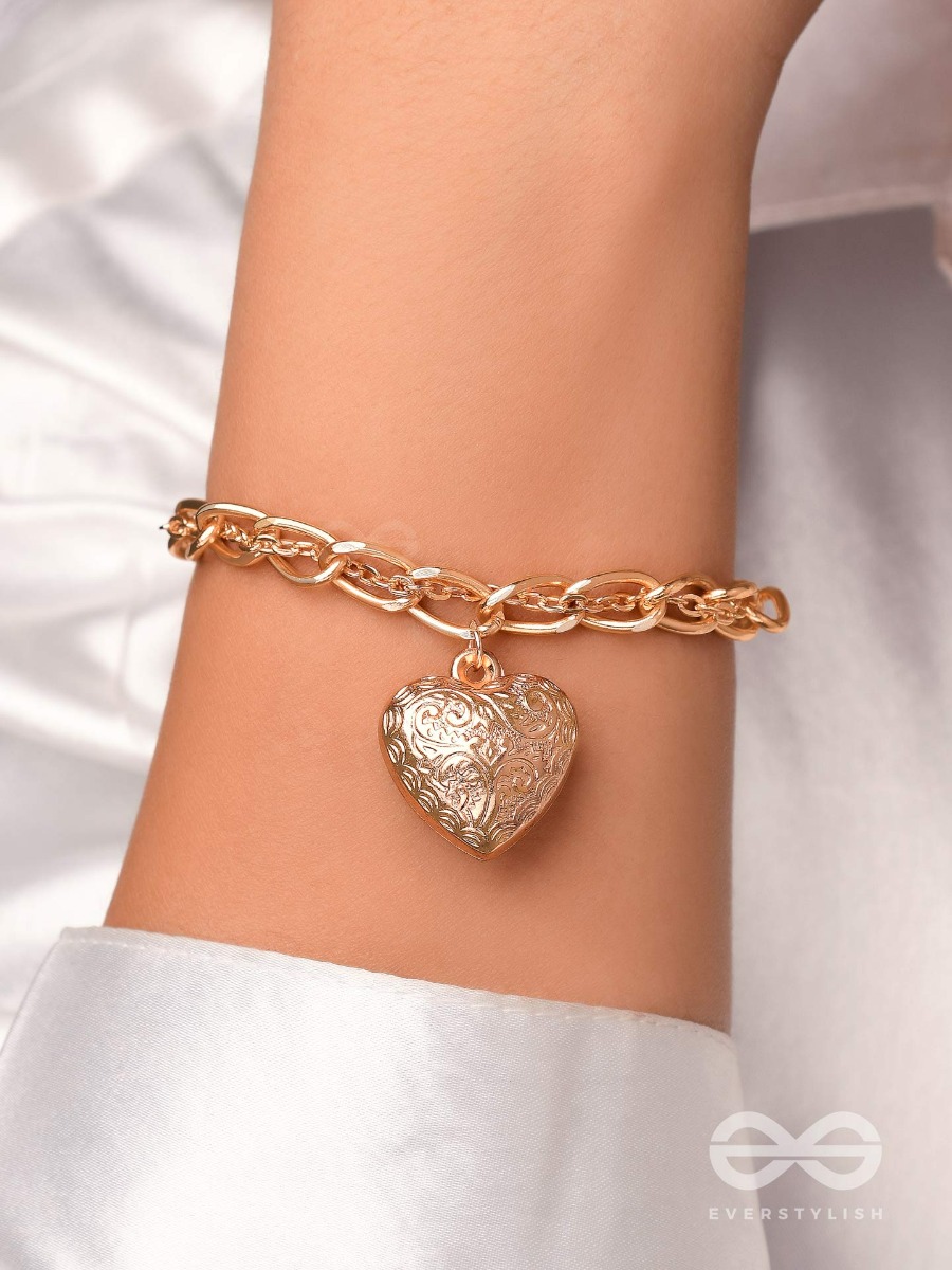 The Heart of Art- Layered Golden Bracelet