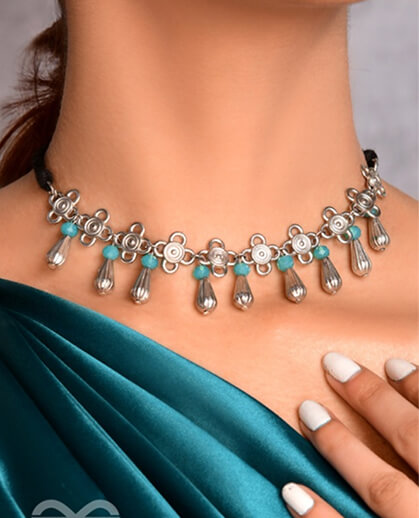 NECK PIECES
